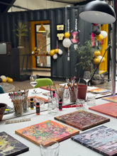 Lade das Bild in den Galerie-Viewer, Colorful Mixed Media Moments