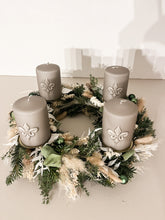 Lade das Bild in den Galerie-Viewer, Weihnachtskranz Trockenblumen 30cm
